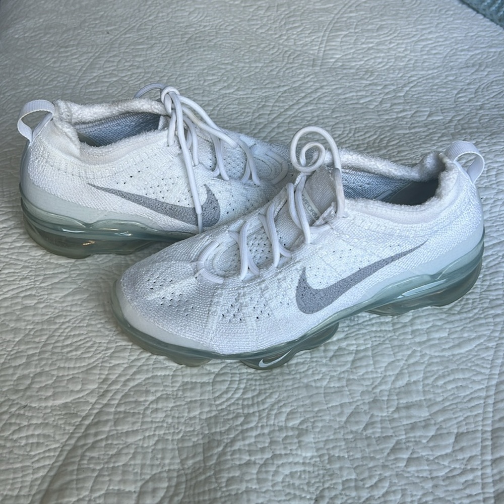 Nike Vapormax Knit Sneakers size 6.5